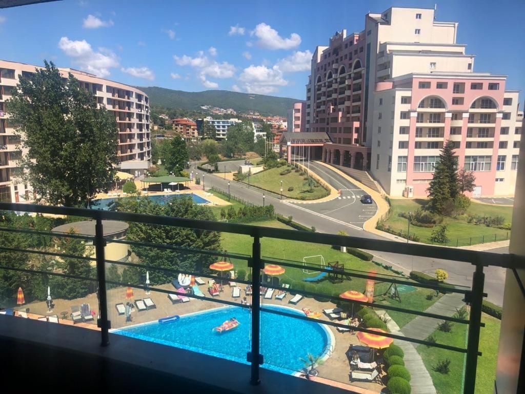 Apartment Sunny Beach Plaza 100 M Sea 외부 사진