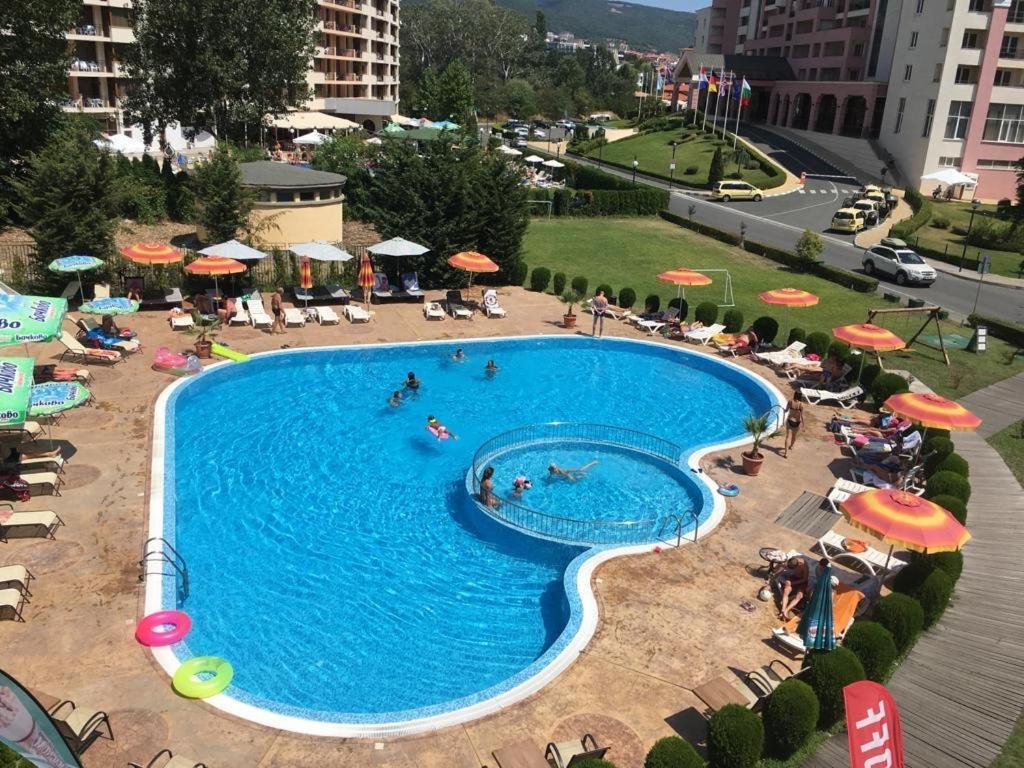 Apartment Sunny Beach Plaza 100 M Sea 외부 사진
